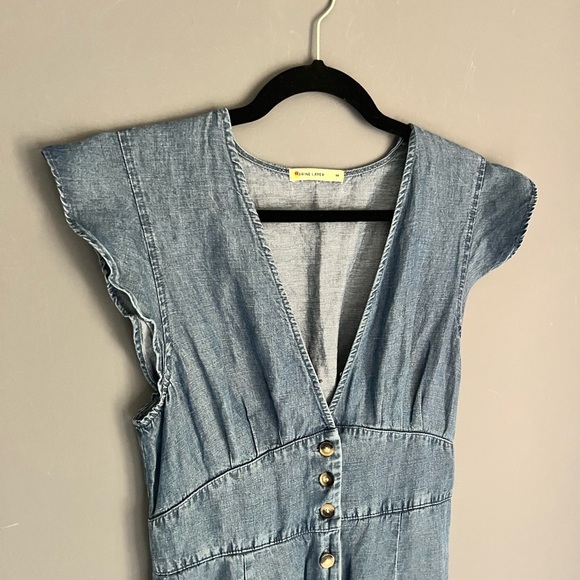 Marine Layer Camila Midi Dress Sz M V-Neck Chambray Blue Ruffle Flutter Sleeve - Picture 6 of 6